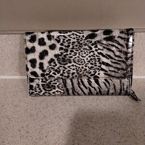 BLACK & WHITE PATTERN LEATHER ZEBRA WALLET